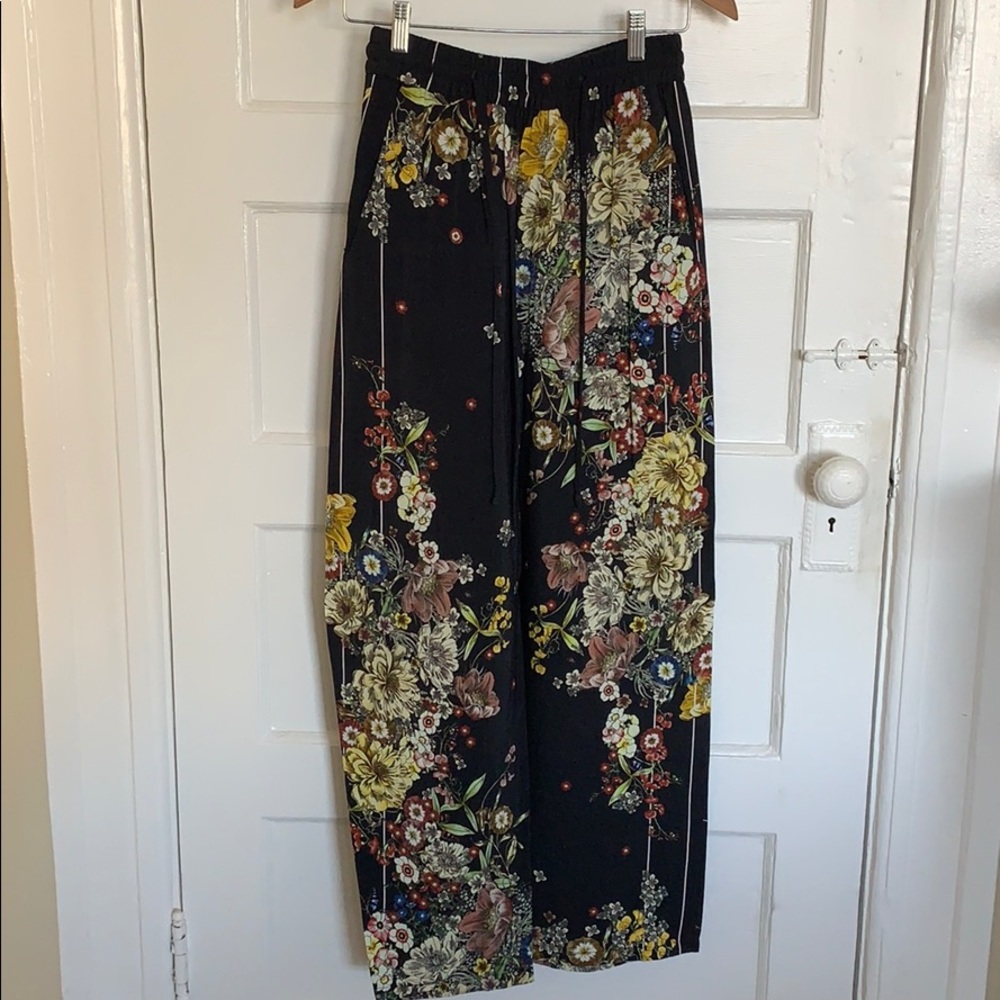 Zara floral pants